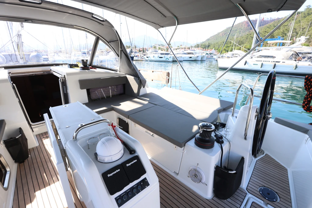 Te Amo • Jeanneau Sun Odyssey 490 , 2023• Charter & Sailing Cruise