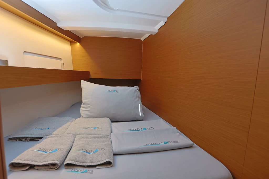 Te Amo • Jeanneau Sun Odyssey 490 , 2023• Charter & Sailing Cruise
