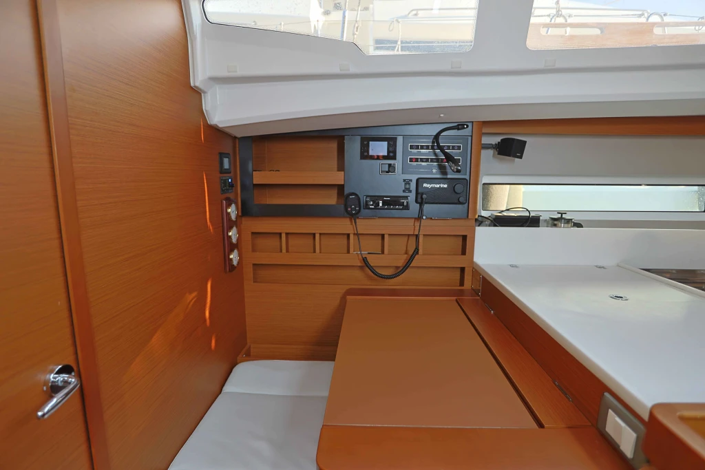 Yakamozi • Jeanneau Sun Odyssey 440 , 2022• Kiralama ve Yelkenli Gezi