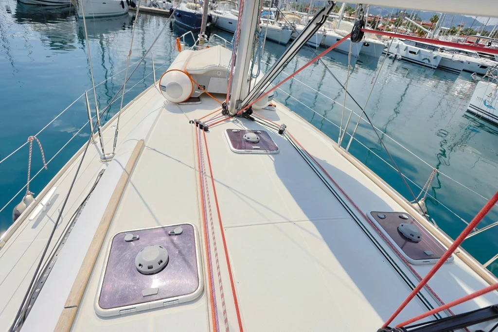Capella II • Jeanneau Sun Odyssey 44İ , 2011• Kiralama & Yelken