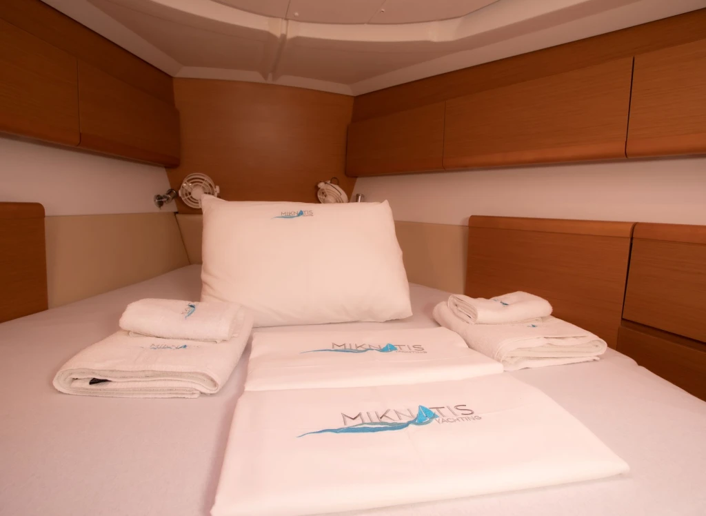 Capella II • Jeanneau Sun Odyssey 44İ , 2011• Kiralama & Yelken