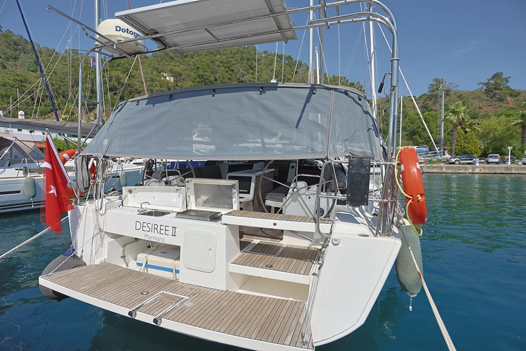 Desiree II • Dufour 412 Grand Large 2017 • Kiralama ve Yelken