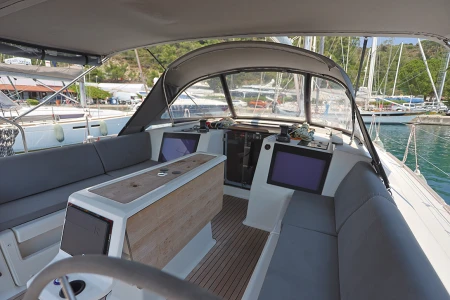 Desiree II • Dufour 412 Grand Large 2017 • Kiralama ve Yelken
