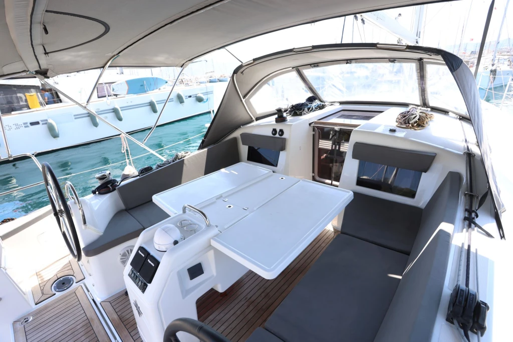 Sirius II • Jeanneau Yachts Sun Odyssey 410, 2022 • Kiralama ve Yelkencilik