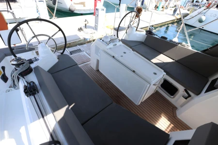 Sirius II • Jeanneau Yachts Sun Odyssey 410, 2022 • Kiralama ve Yelkencilik