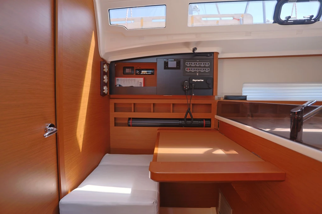 Sirius II • Jeanneau Yachts Sun Odyssey 410, 2022 • Kiralama ve Yelkencilik