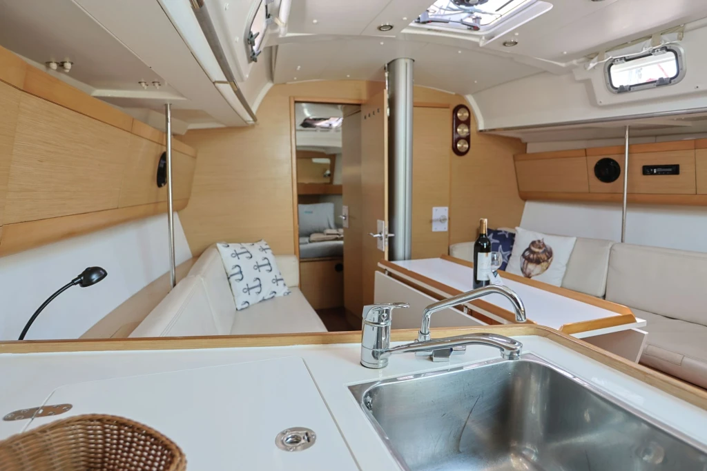 Imagine • Beneteau First 40, 2011 • Charter & Sailing
