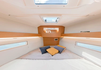 Cordelia • Dufour 390 Grand Large, 2020 • Charter & Sailing