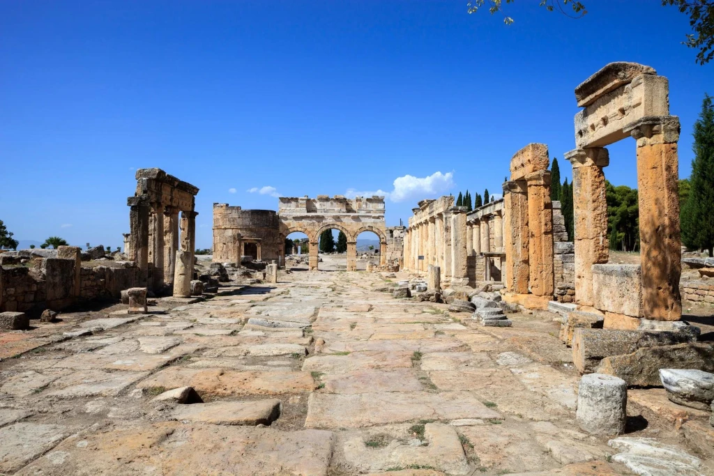 Pamukkale & Salda Gölü Turu • Turkuazdan Beyaz Cennete Unutulmaz Bir Gün