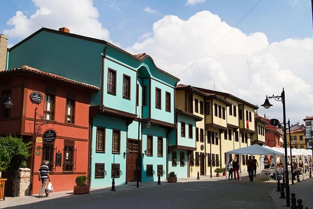 Eskişehir & Odunpazarı Turu • Bozkırın Ortasında Masalsı Bir Keşif!