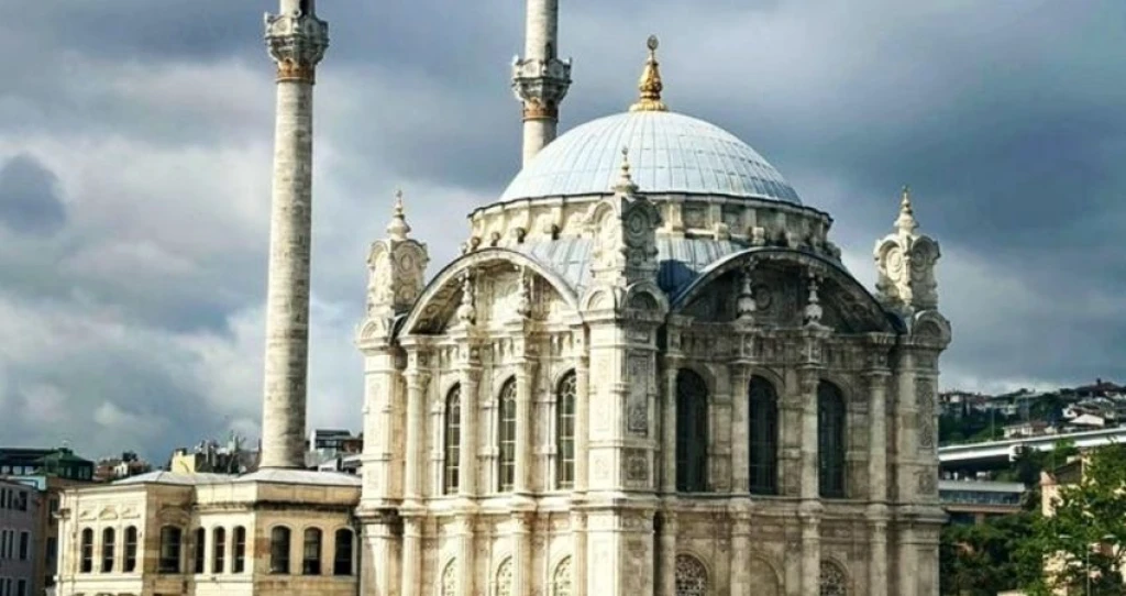 İstanbul Büyükada Ortaköy Turu | Günübirlik Tur 2026