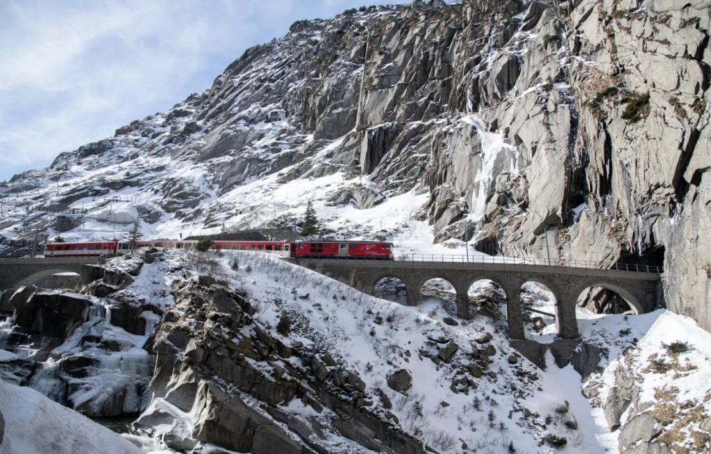 Bernina Express Noel Pazarları | Pegasus | 4 Gece | 9 Aralık