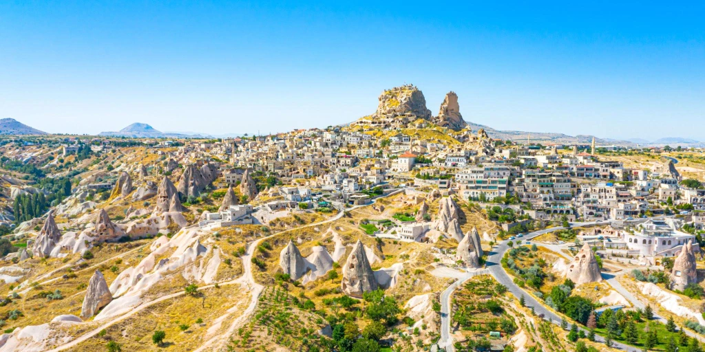 Uçhisar Castle Cappadocia: Complete Guide to Views, History and Visiting Tips