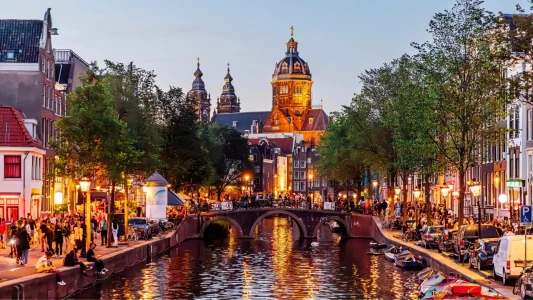 Comfort Benelux & Paris & Alsace & İsviçre Turu / AJet ile 7 Gece Konaklamalı / Ekstra Turlar Dahil...