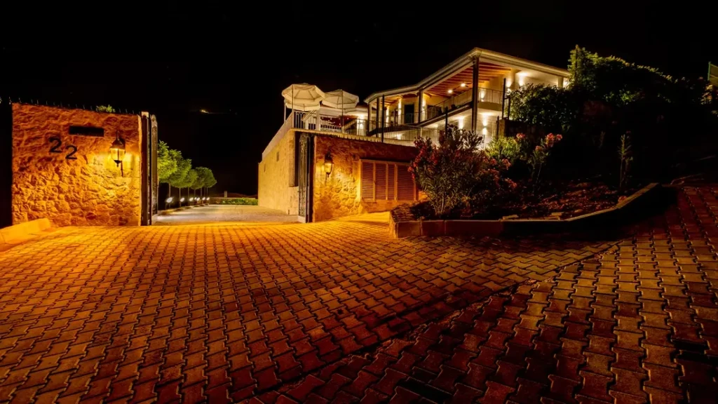 Sabine Villa
