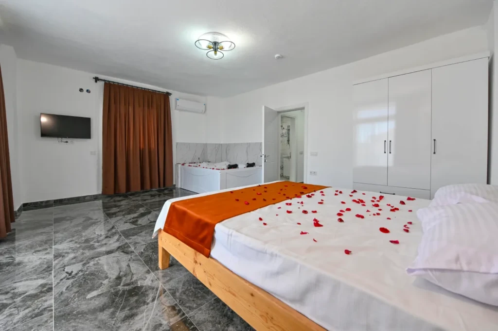 Lycia Hunter Villa