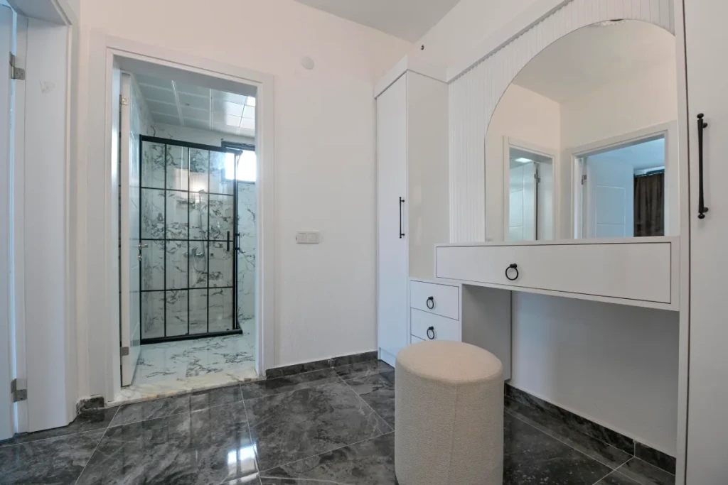 Lycia Hunter Villa