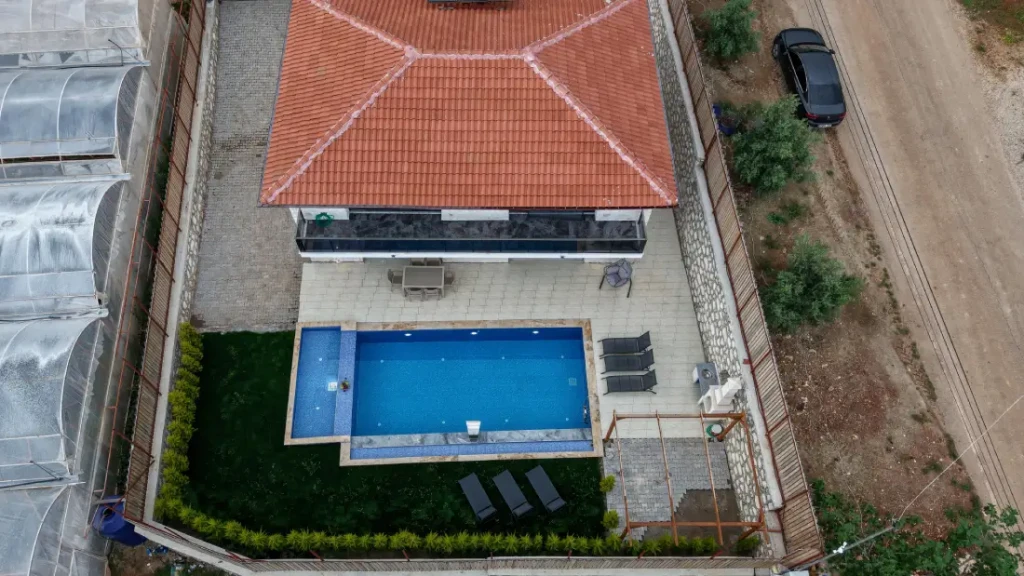 Lycia Hunter Villa