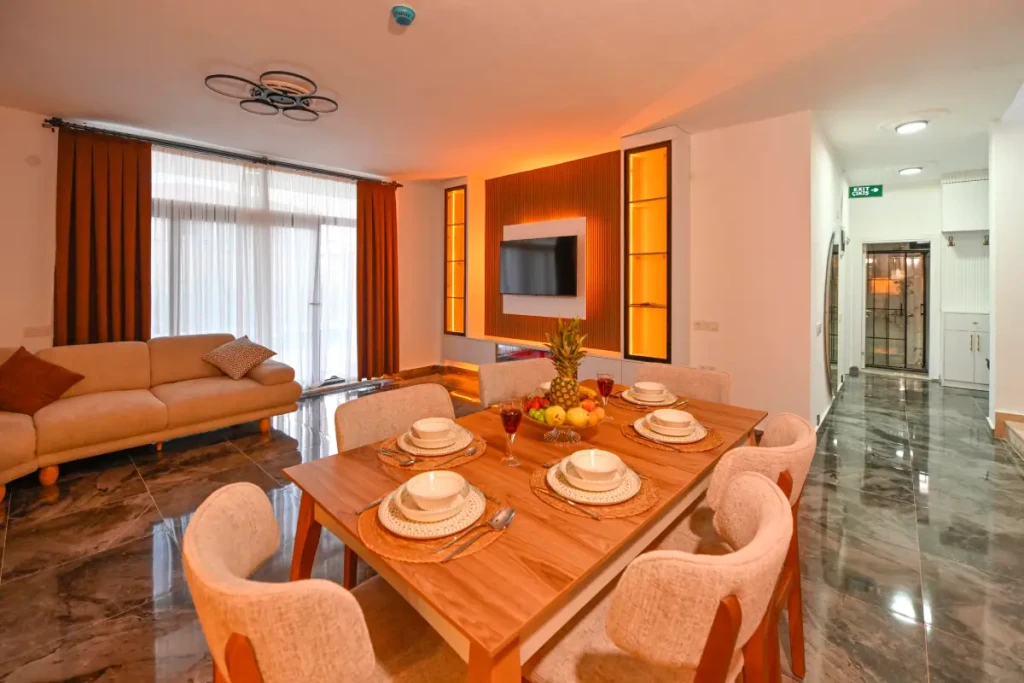 Lycia Hunter Villa