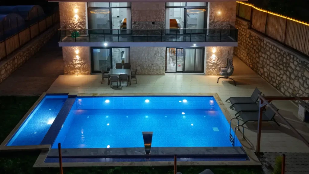 Lycia Hunter Villa