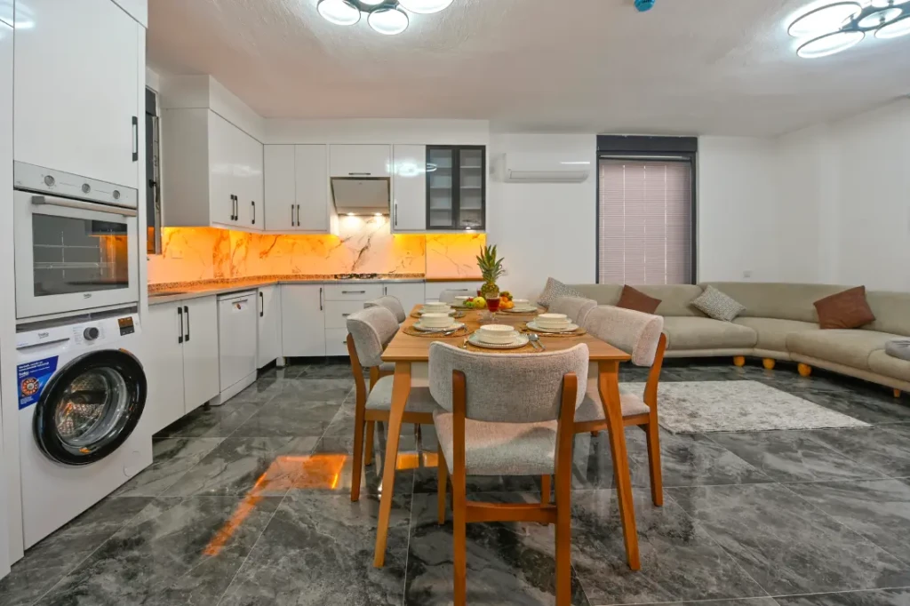 Lycia Hunter Villa