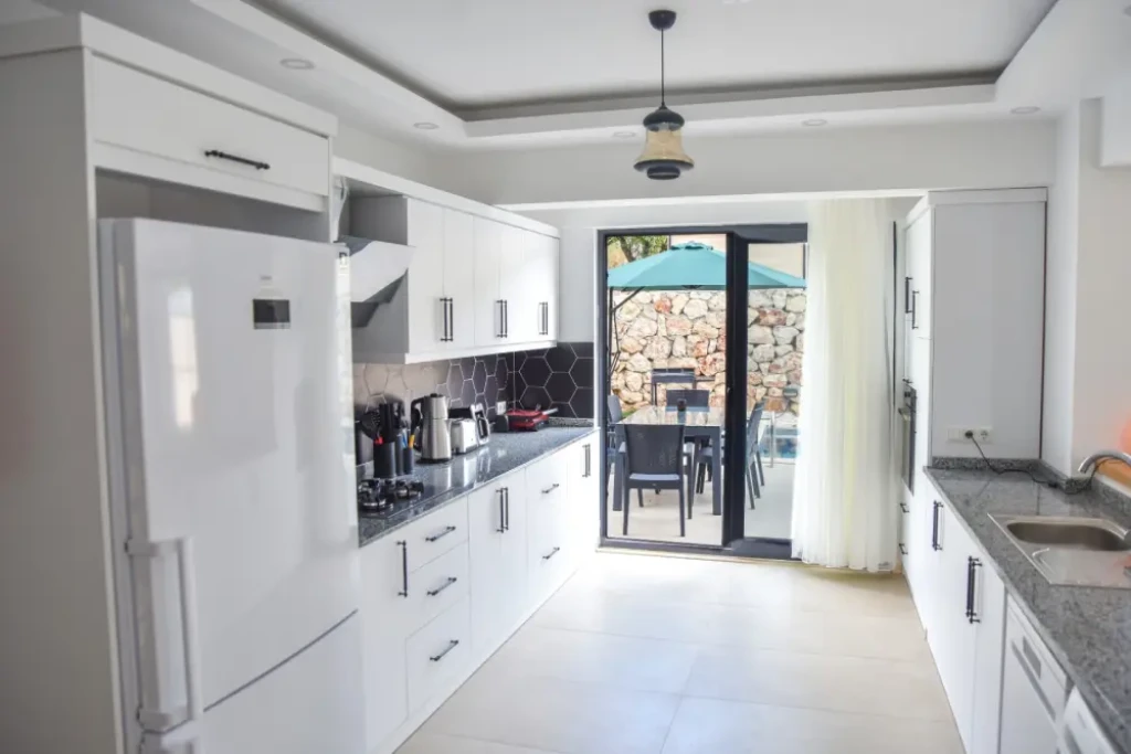 Villa Aris Life