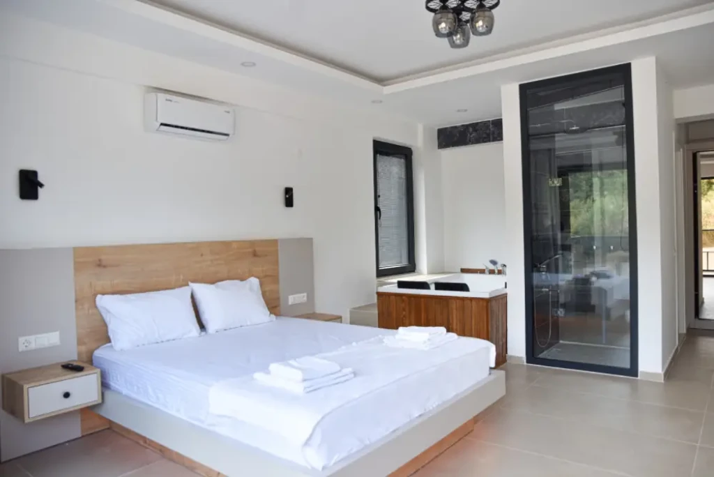 Villa Aris Life