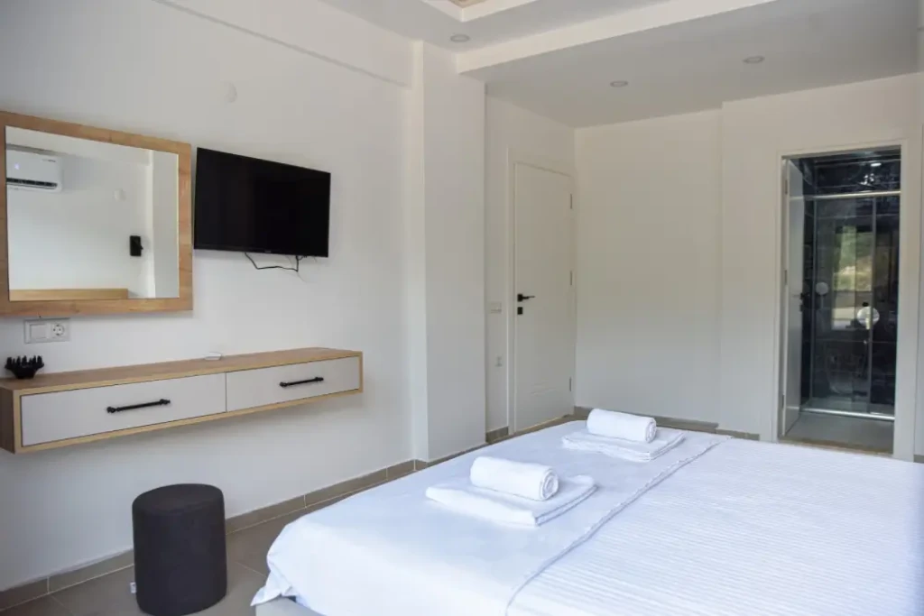 Villa Aris Life