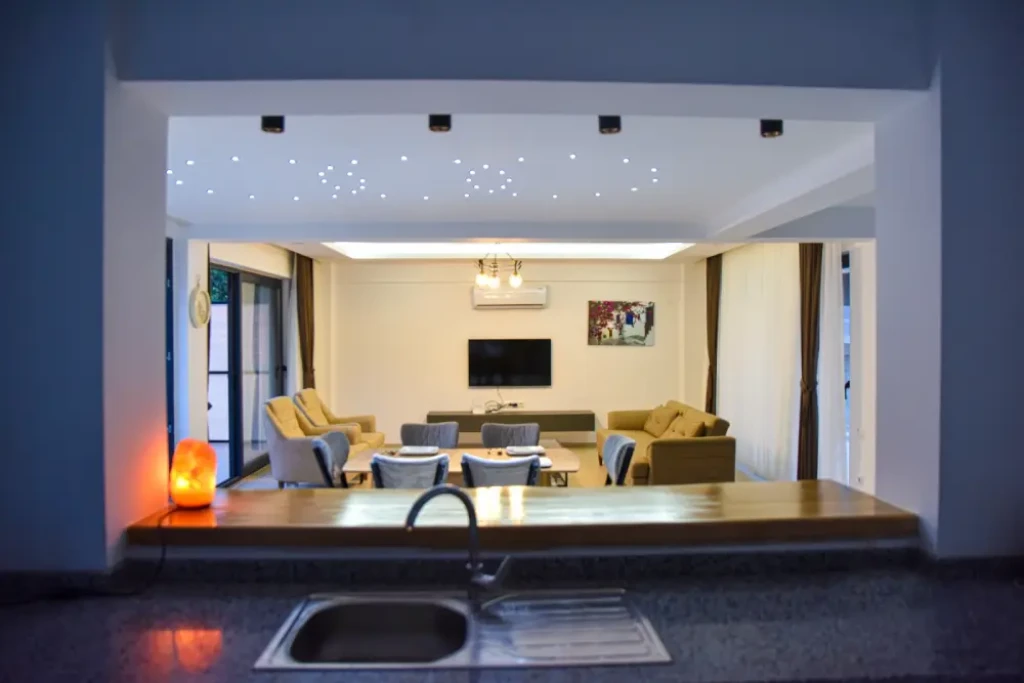 Villa Aris Life