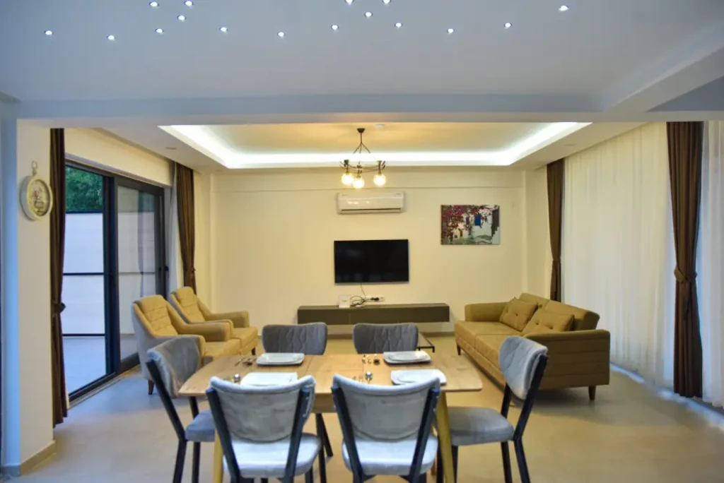 Villa Aris Life