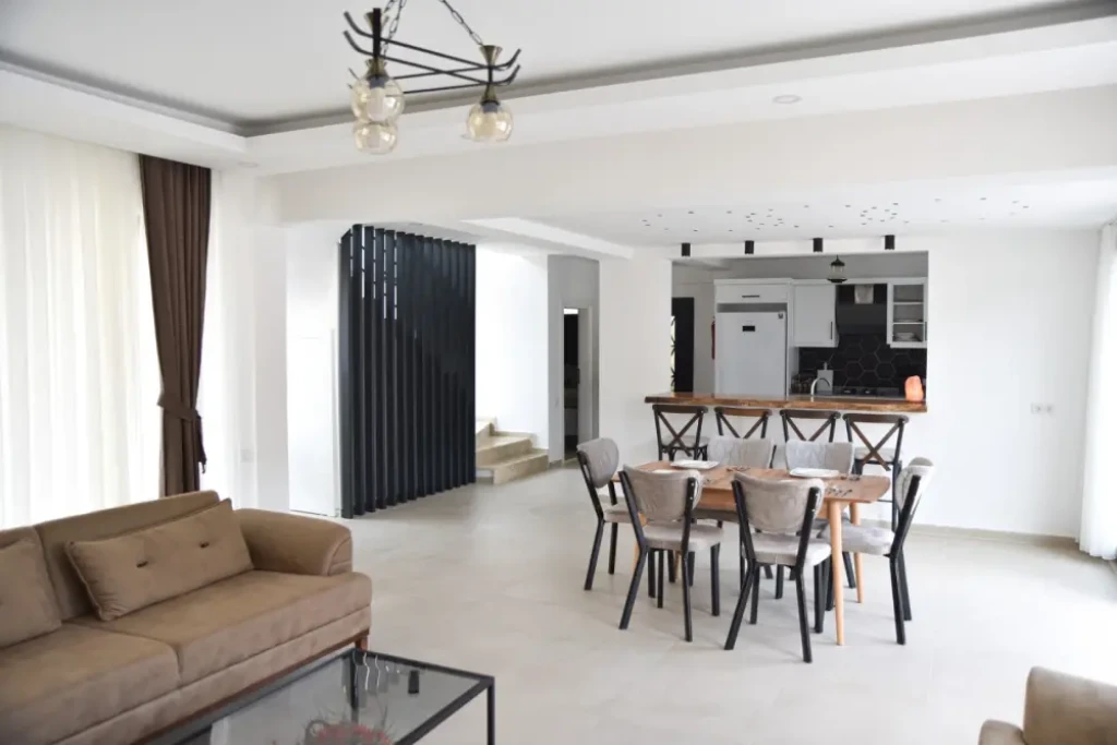 Villa Aris Life