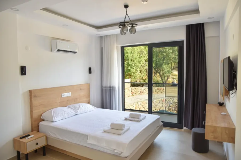 Villa Aris Life
