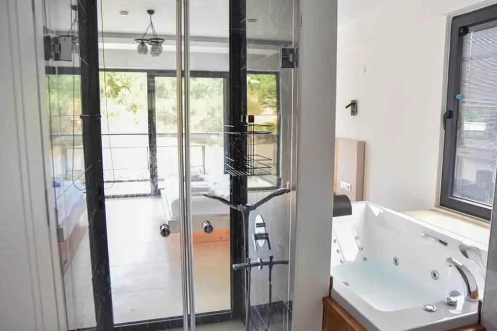 Villa Aris Life