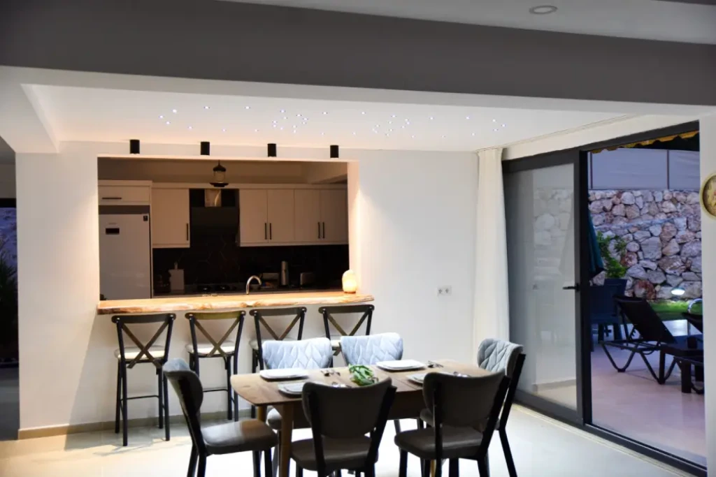 Villa Aris Life