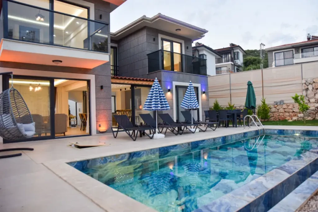 Villa Aris Life