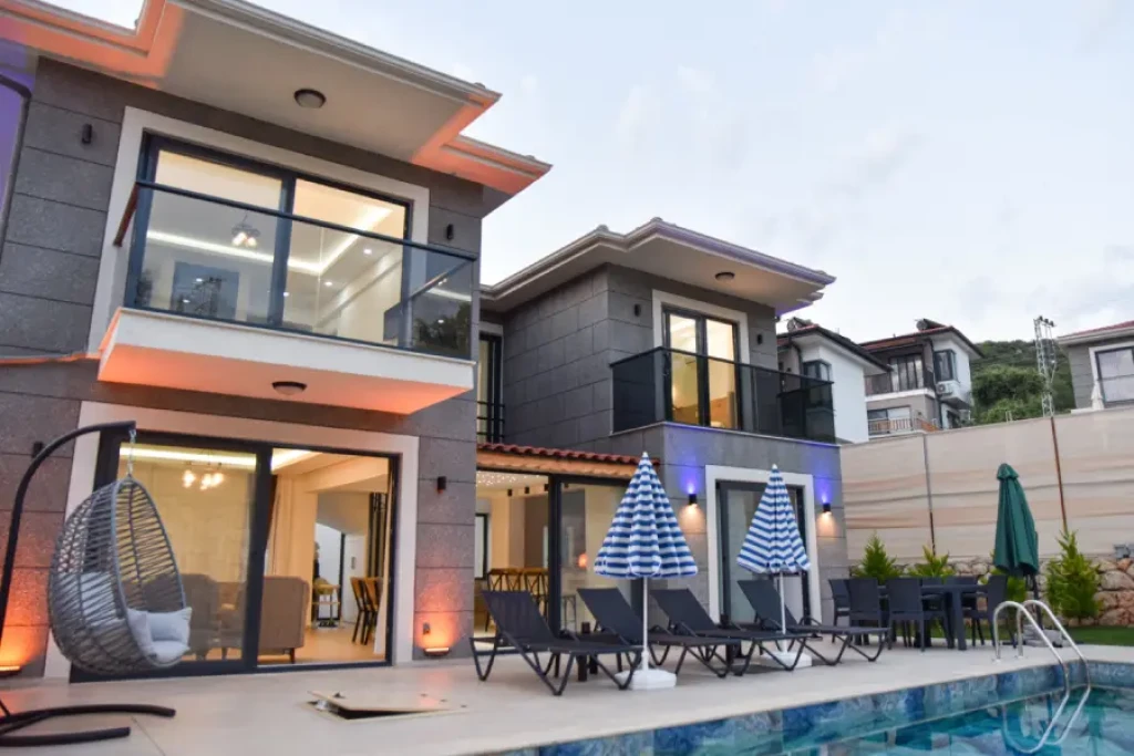 Villa Aris Life