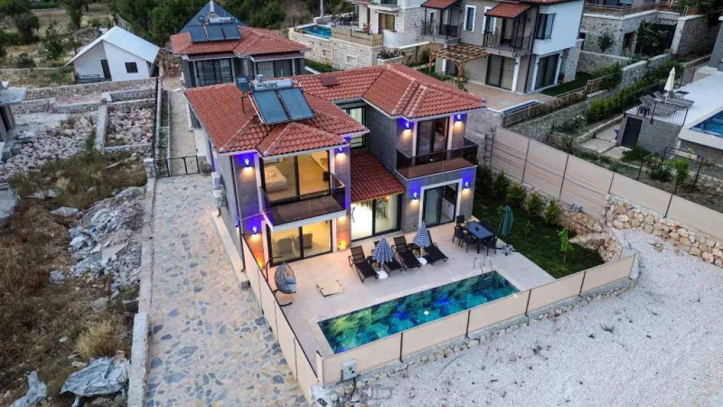 Villa Aris Life