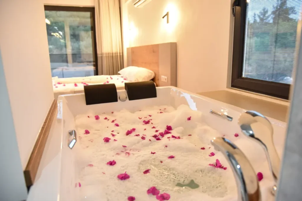 Villa Aris Life