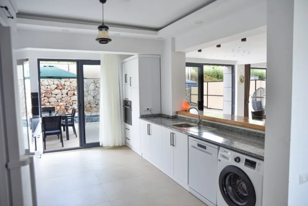 Villa Aris Life
