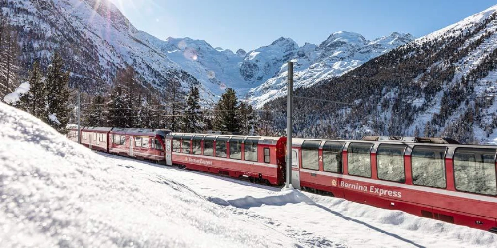 İzmir Çıkışlı Bernina Express & Milano Noel Pazarları Turu | 3 Gece 4 Gün