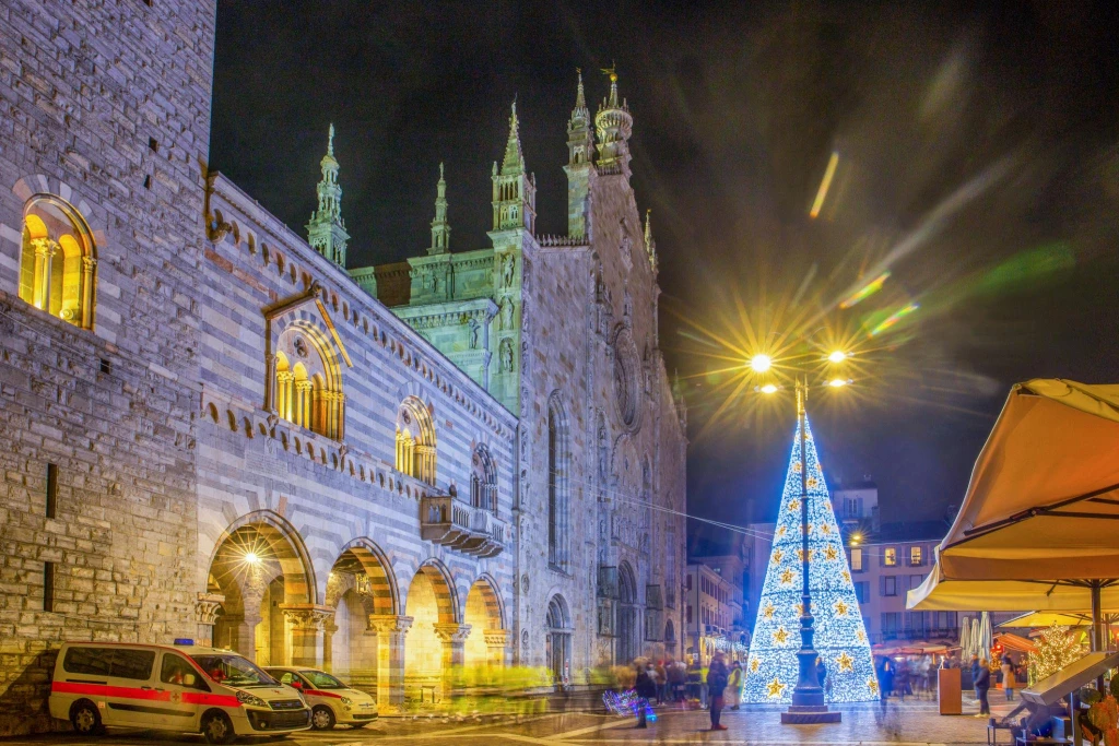 İzmir Çıkışlı Bernina Express & Milano Noel Pazarları Turu | 3 Gece 4 Gün