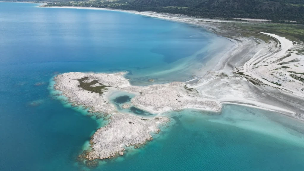 29 Ekim Özel Salda Gölü Pamukkale Kısıklı Kanyonu Kaklık Mağarası Çeşme Alaçatı Turu 2 Gece Konaklam...
