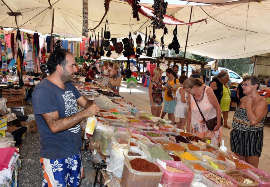 Sarigerme'den Fethiye Pazarı ve Ölüdeniz Turu
