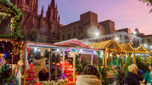 Barselona & Madrid Noel Pazarları Turu / AJet ile 4 Gece  Konaklamalı / Girona Şehir Turu Dahil  / İ...