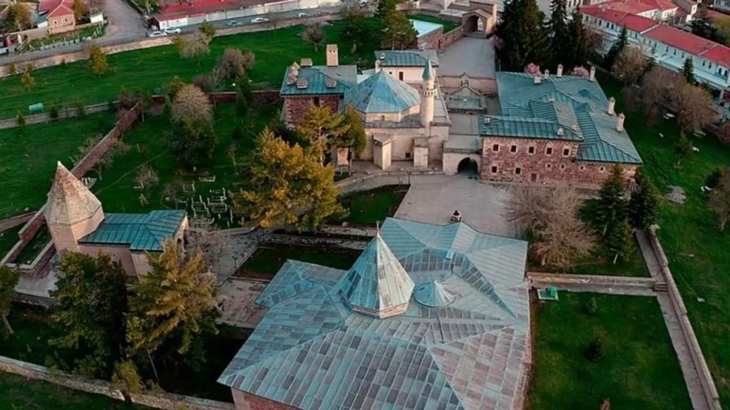 29 Ekim Özel Kapadokya Peribacaları Turu 2 Gece Konaklamalı