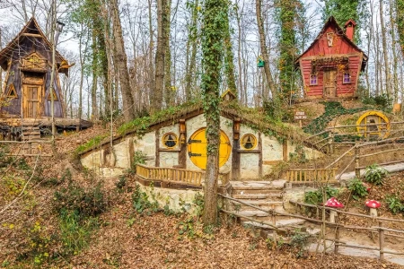 Yedigöller Sapanca Maşukiye Hobbit Evleri Ormanya Turu / 1 Gece Otel Konaklaması