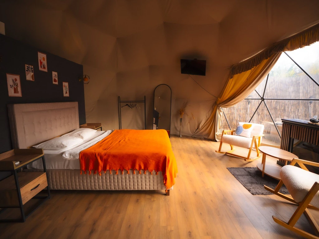 Fressia Dome