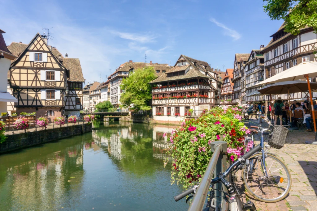 Direct Departure from Izmir: Magnificent Christmas Markets Tour – Switzerland – France – Germany