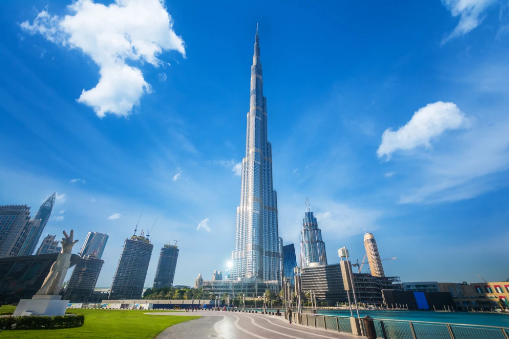 Direct from İzmir: Magnificent Dubai & the Capital of Luxury (Spring–Summer 2026)