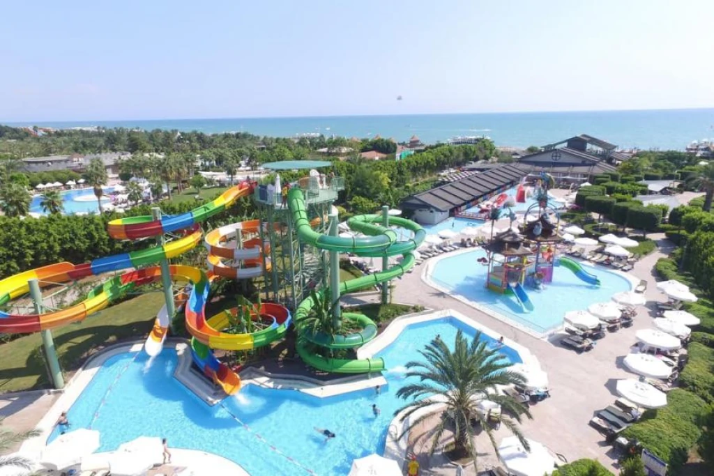 Limak Lara Deluxe Hotel Resort